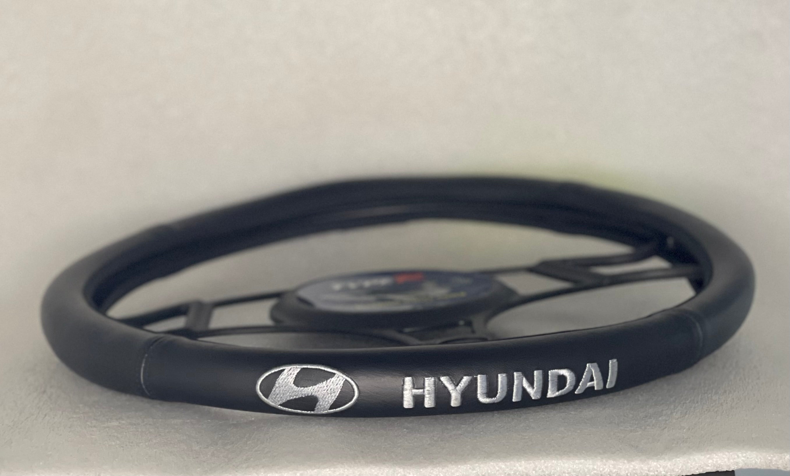 Cover Hyundai negro