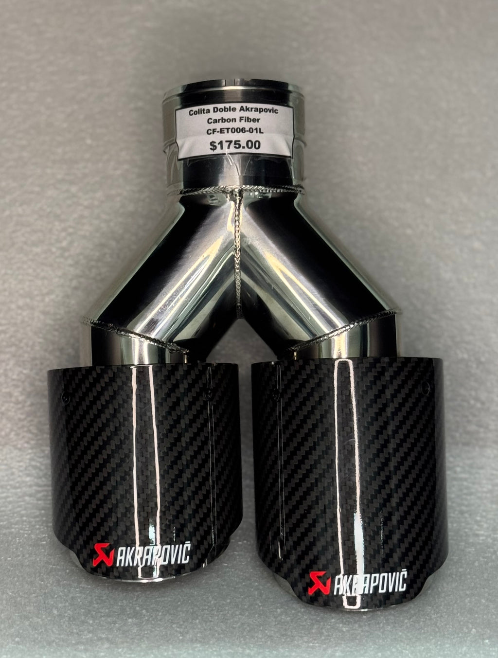Colas dobles Akrapovic carbon fiber