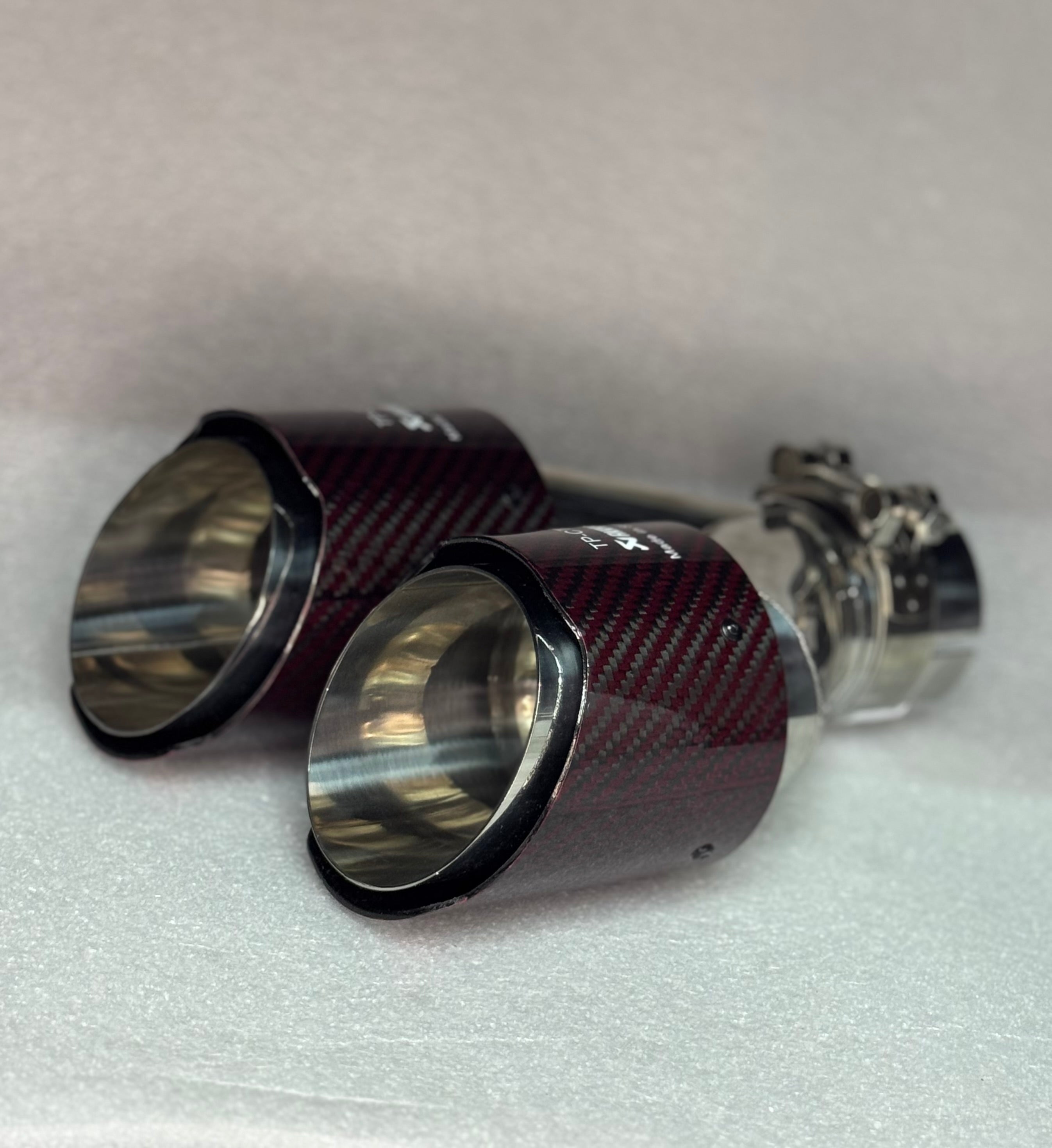 Cola doble Akrapovic carbon/rojo