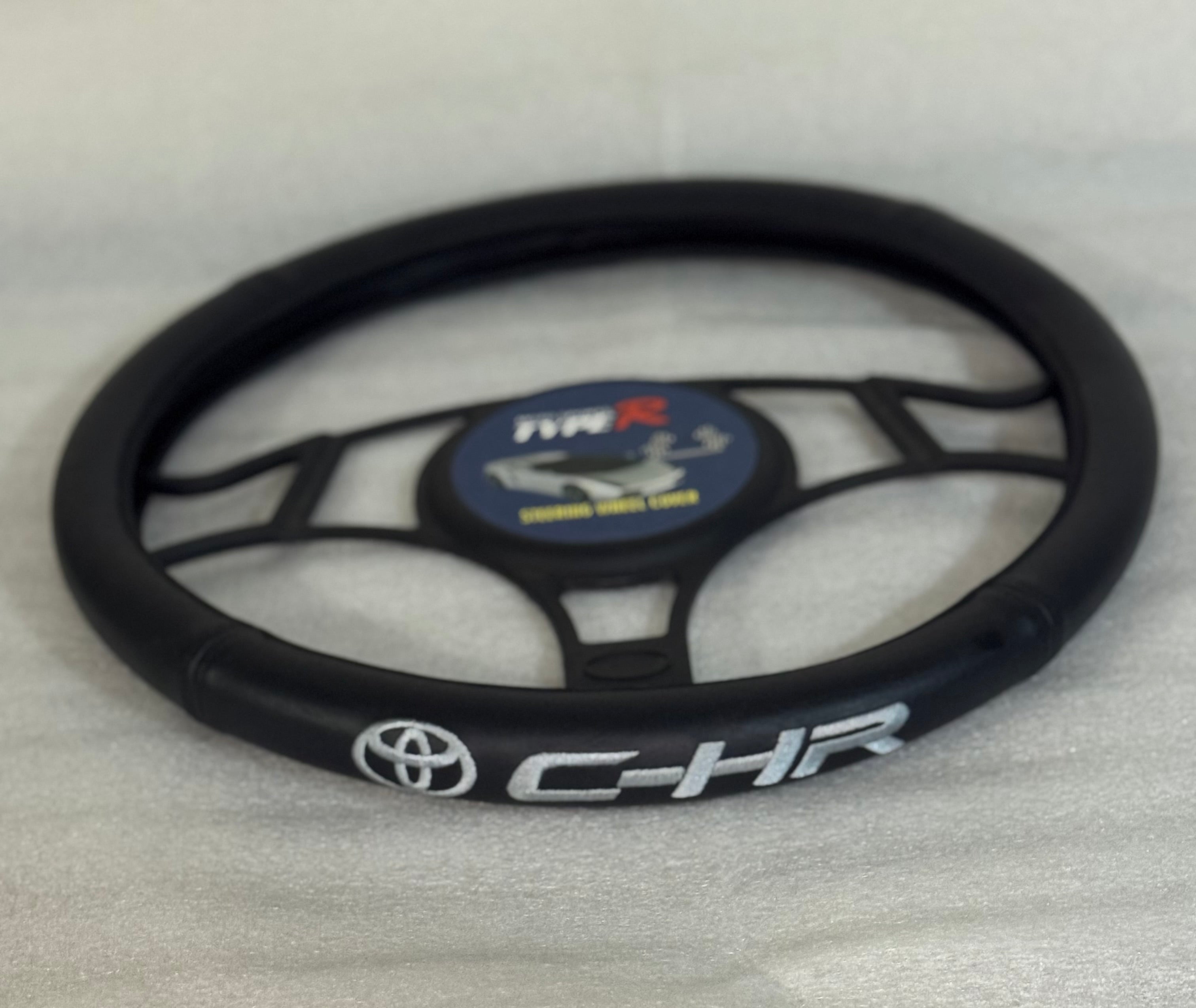 Cover C-HR negro